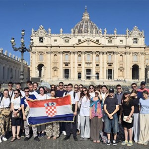 Mladi Župe Navještenja BDM iz Velike Gorice hodočastili u Rim
